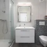 Town And Experience Апартаменти