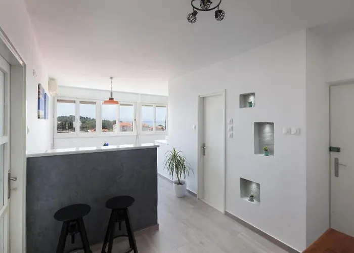 Town And Experience * Makarska